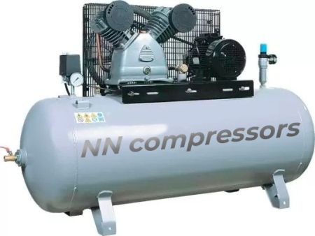 Поршневой компрессор NN690/270